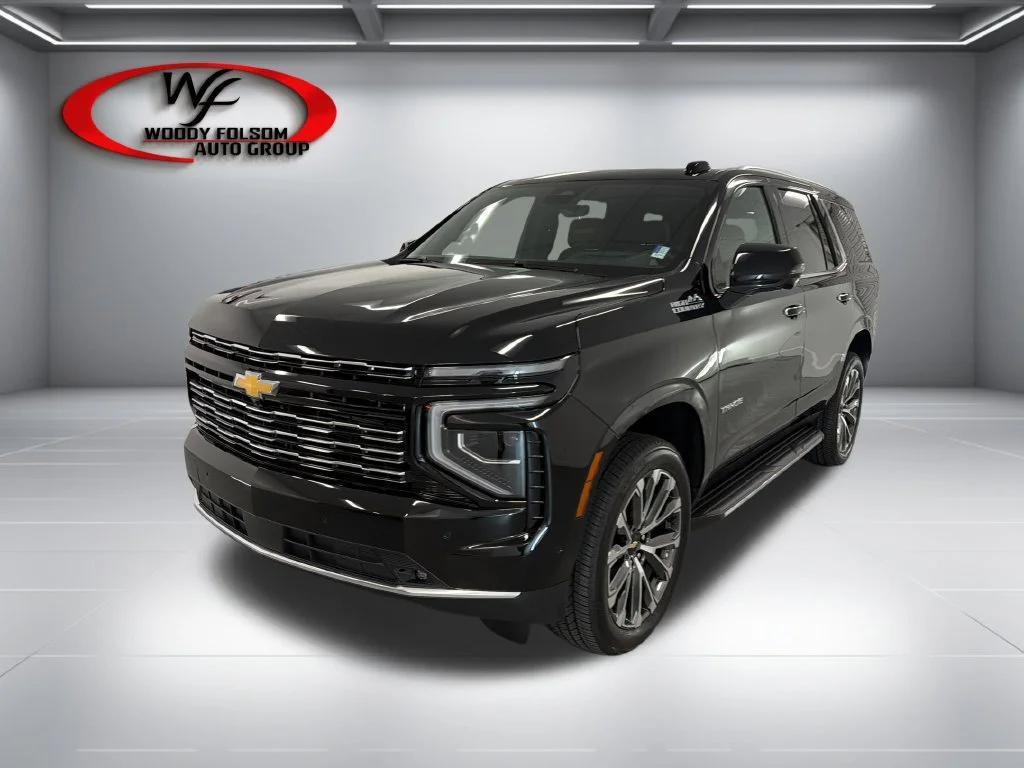 New 2026 Black Chevrolet High Country image 3