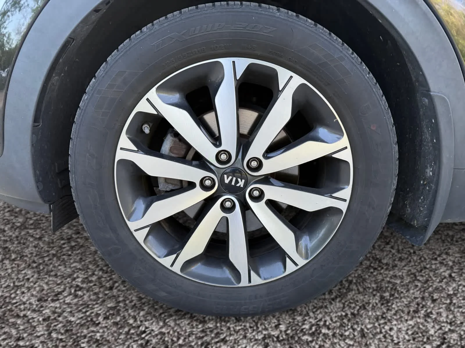 Used 2018 Black Cherry Kia EX image 9
