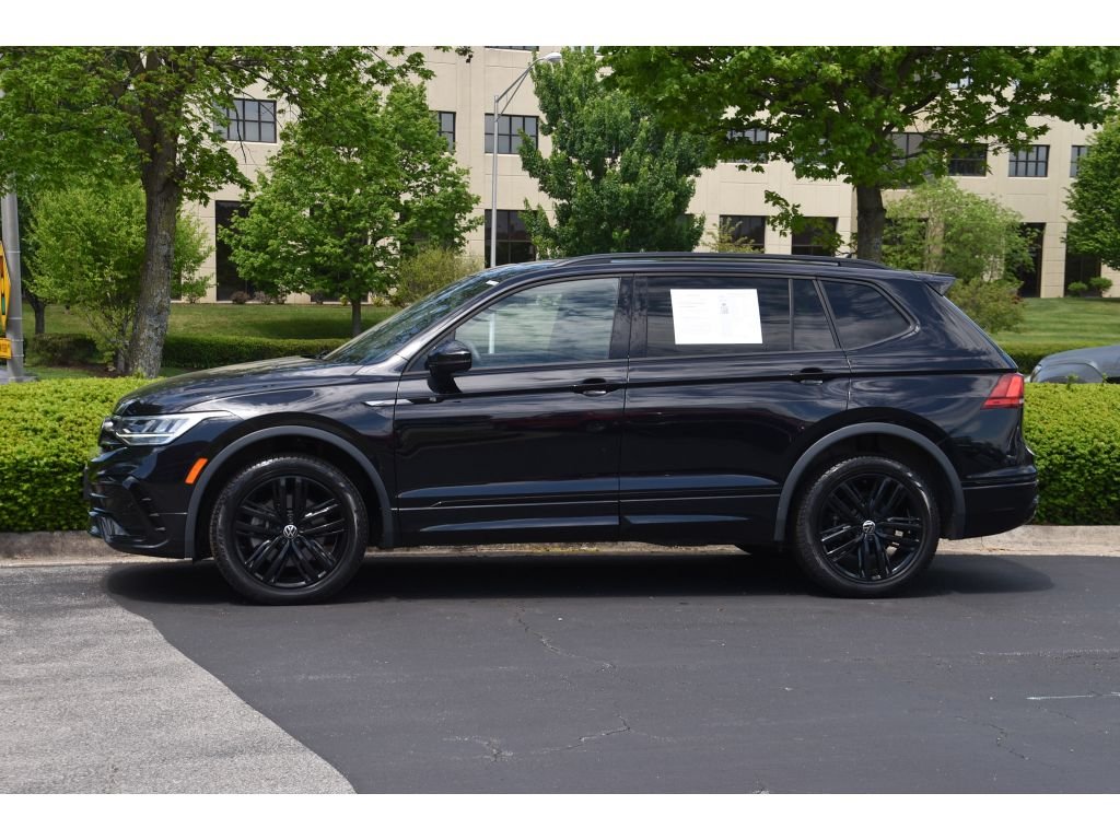 Used 2022 Deep Black Pearl Volkswagen SE R-Line Black image 7