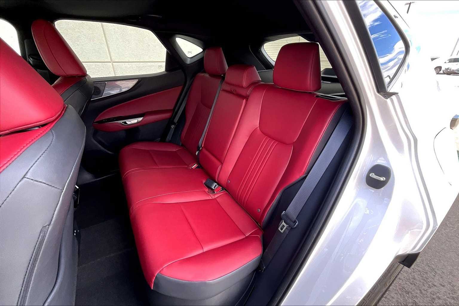 Used 2025 Eminent White Pearl Lexus Premium image 20