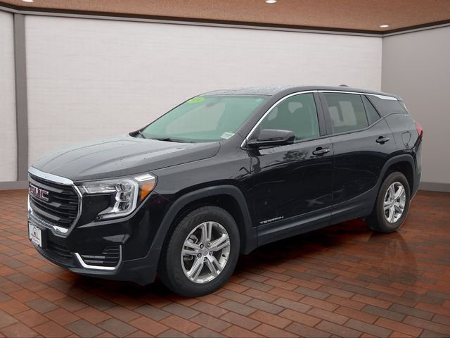 Used 2024 Black GMC SLE image 23