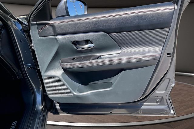 Used 2025 Gray Nissan SR image 22