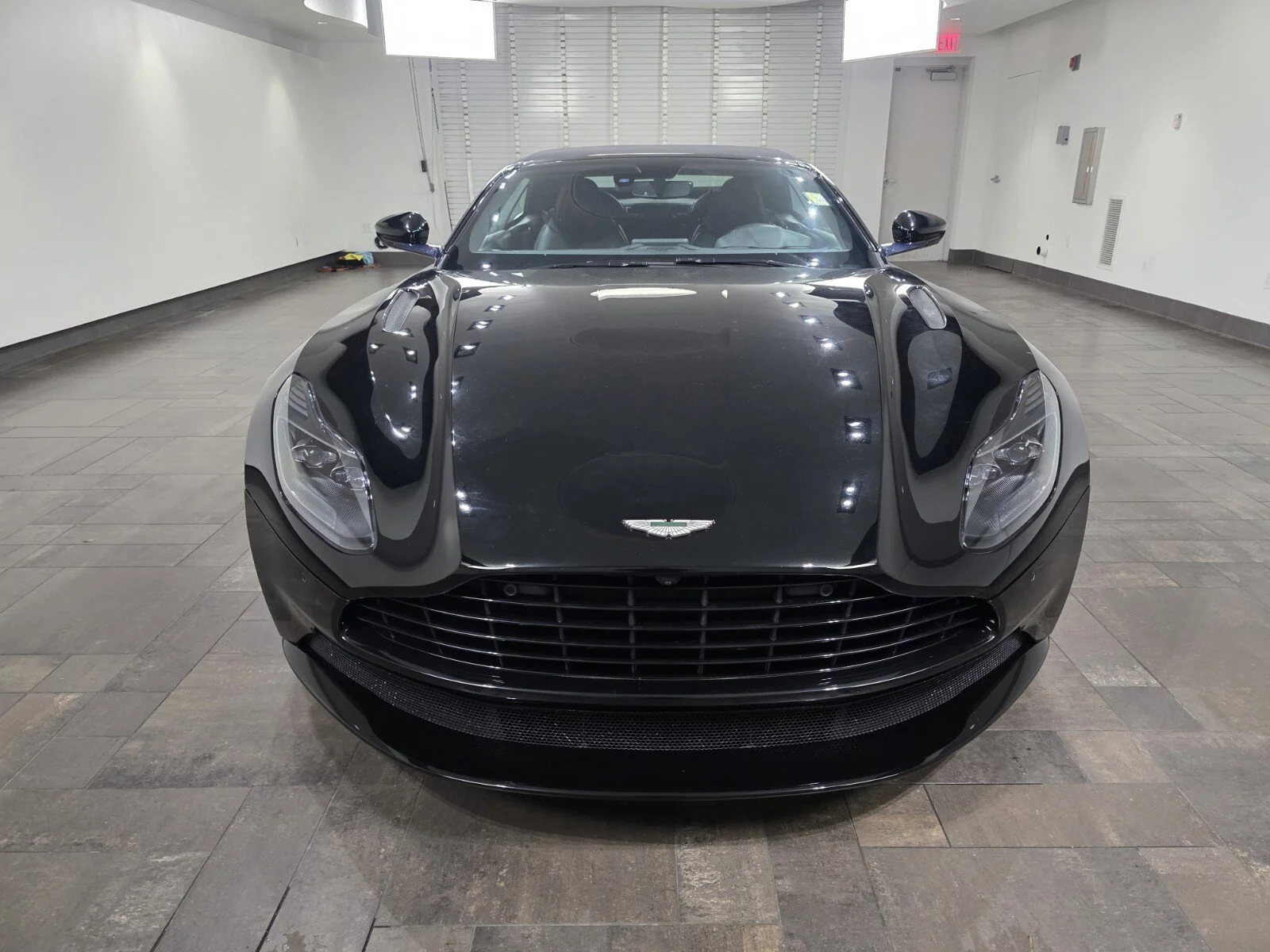 Used 2019 Jet Black Aston Martin Volante image 27