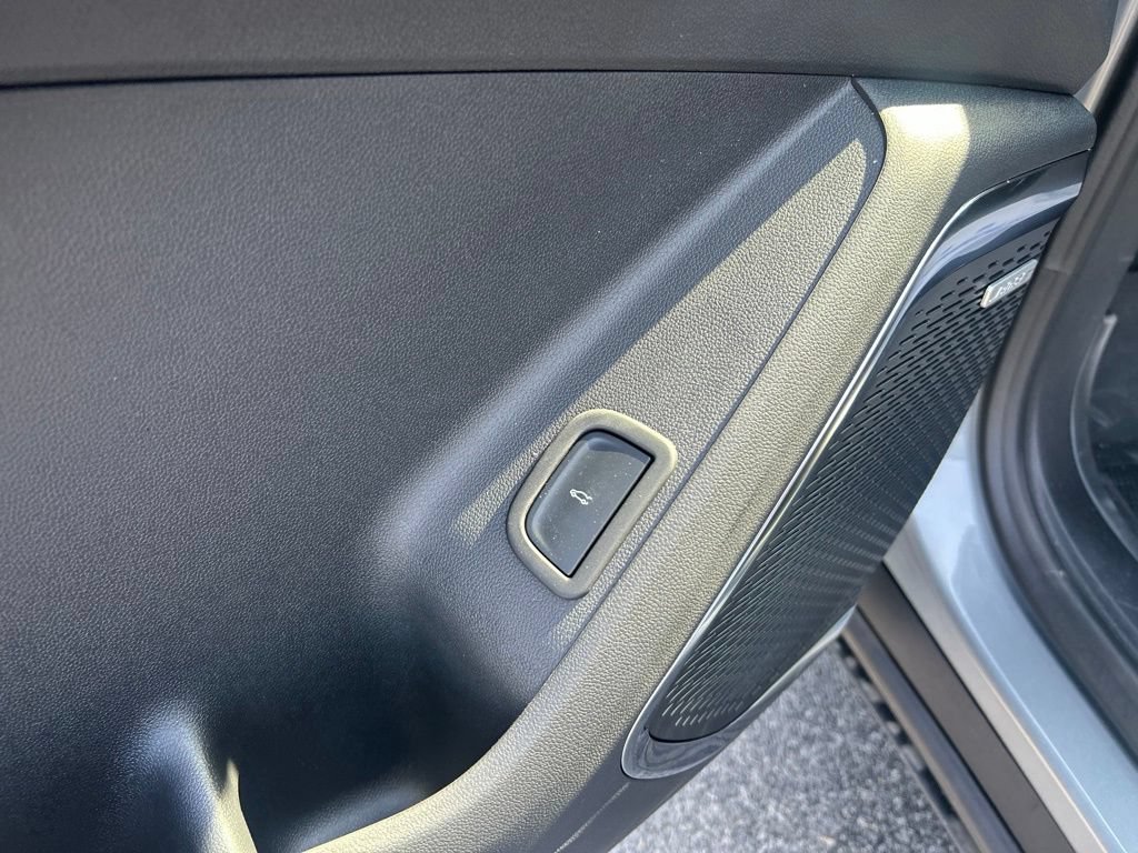 2026 Chevrolet Traverse LT - Photo 13