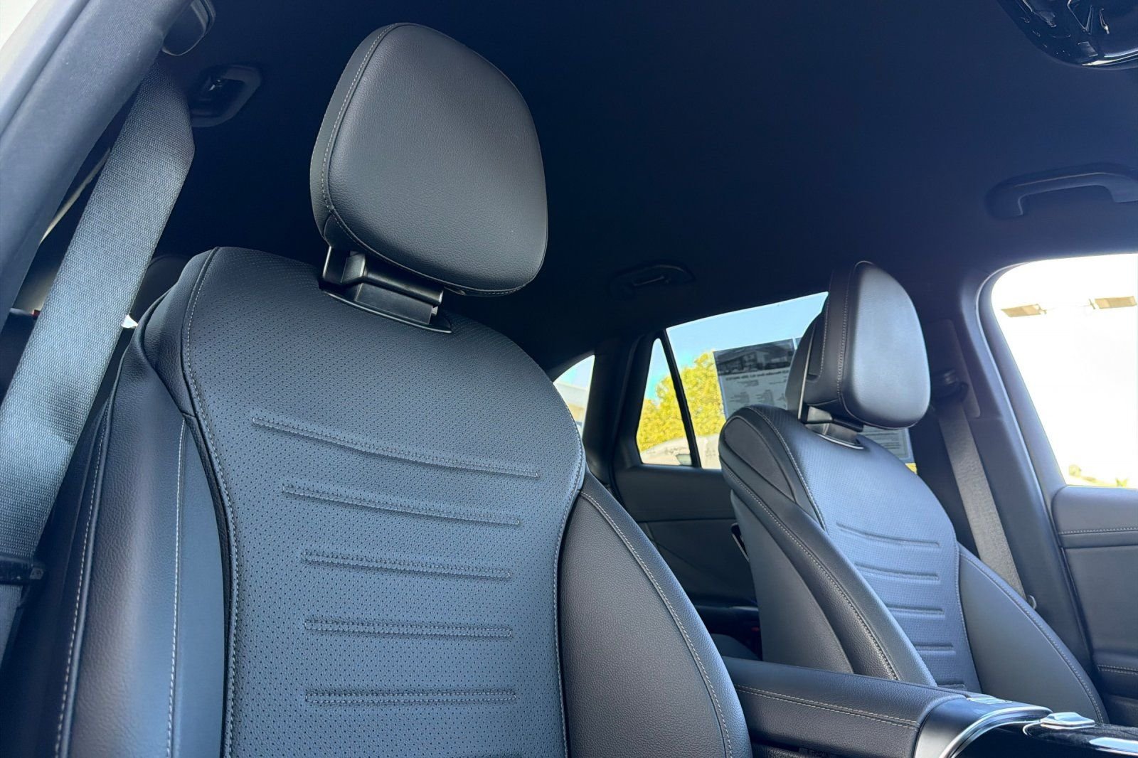 Certified Used 2025 White Mercedes-Benz GLC 350e image 33