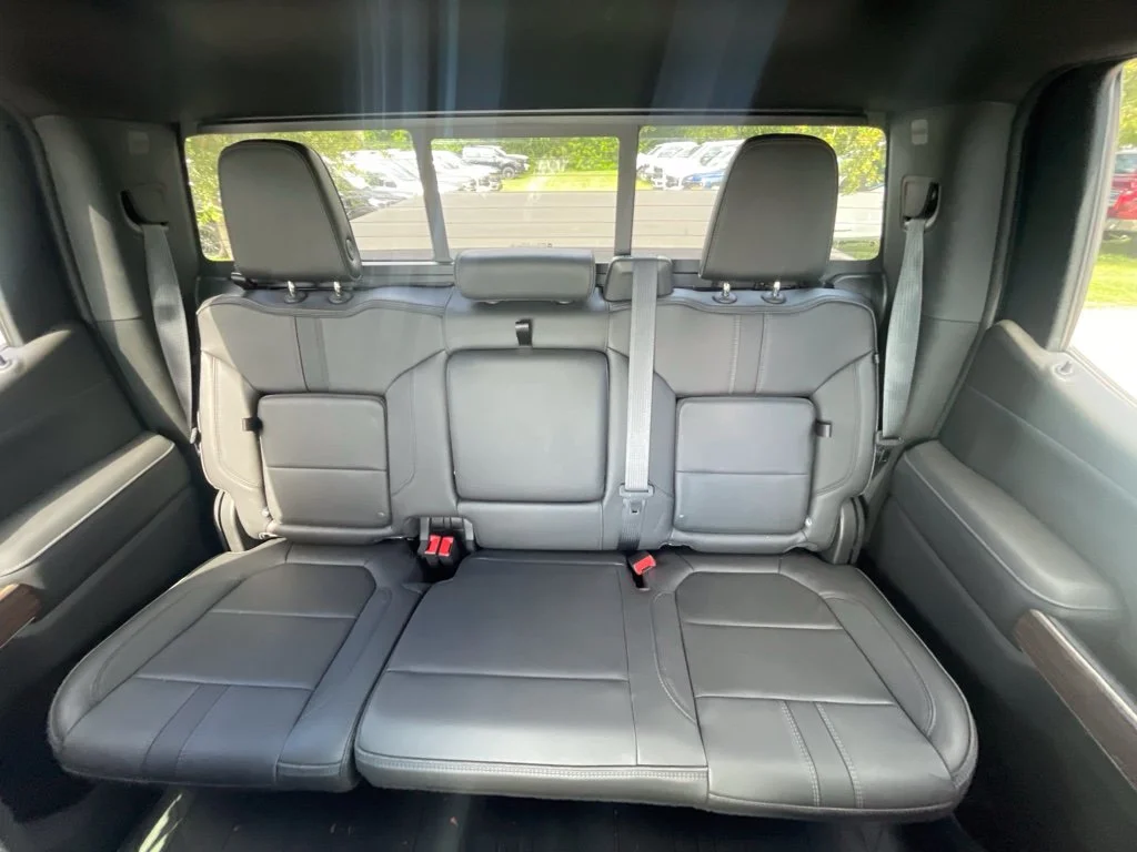 Certified Used 2022 Satin Steel Metallic Chevrolet High Country image 9