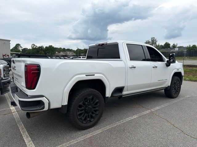 Used 2025 White GMC Denali Ultimate image 3
