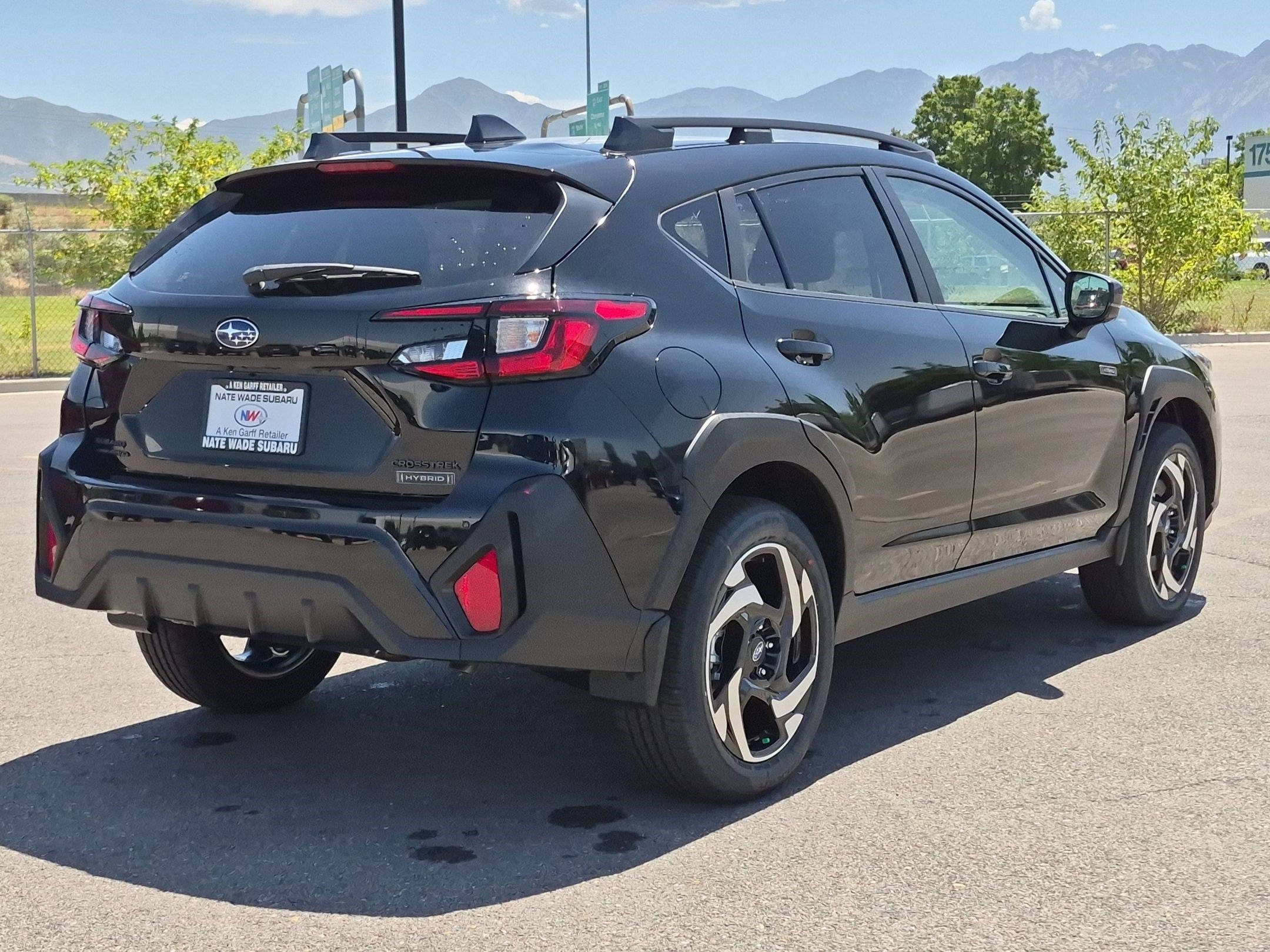 New 2026 CRYSTAL BLACK SILICA Subaru Limited Hybrid image 3