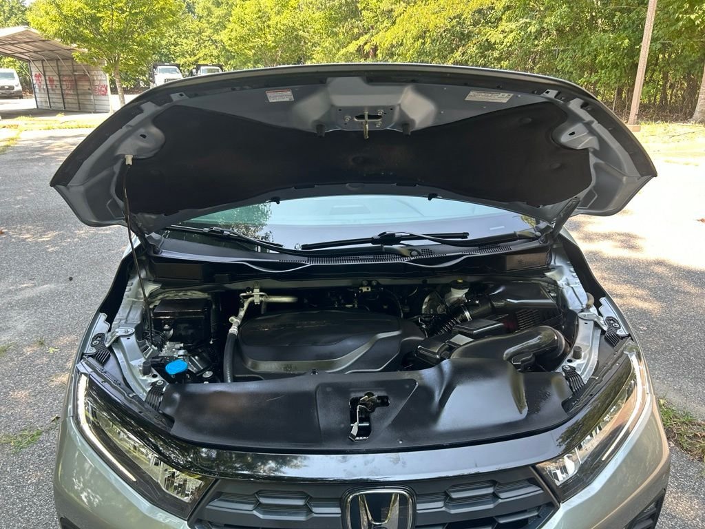 2025 Honda Odyssey EX-L - Photo 11
