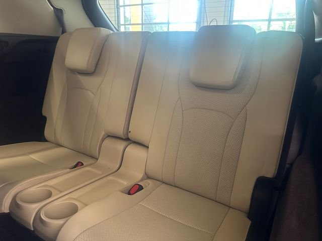 Used 2018 White Lexus 350L image 20