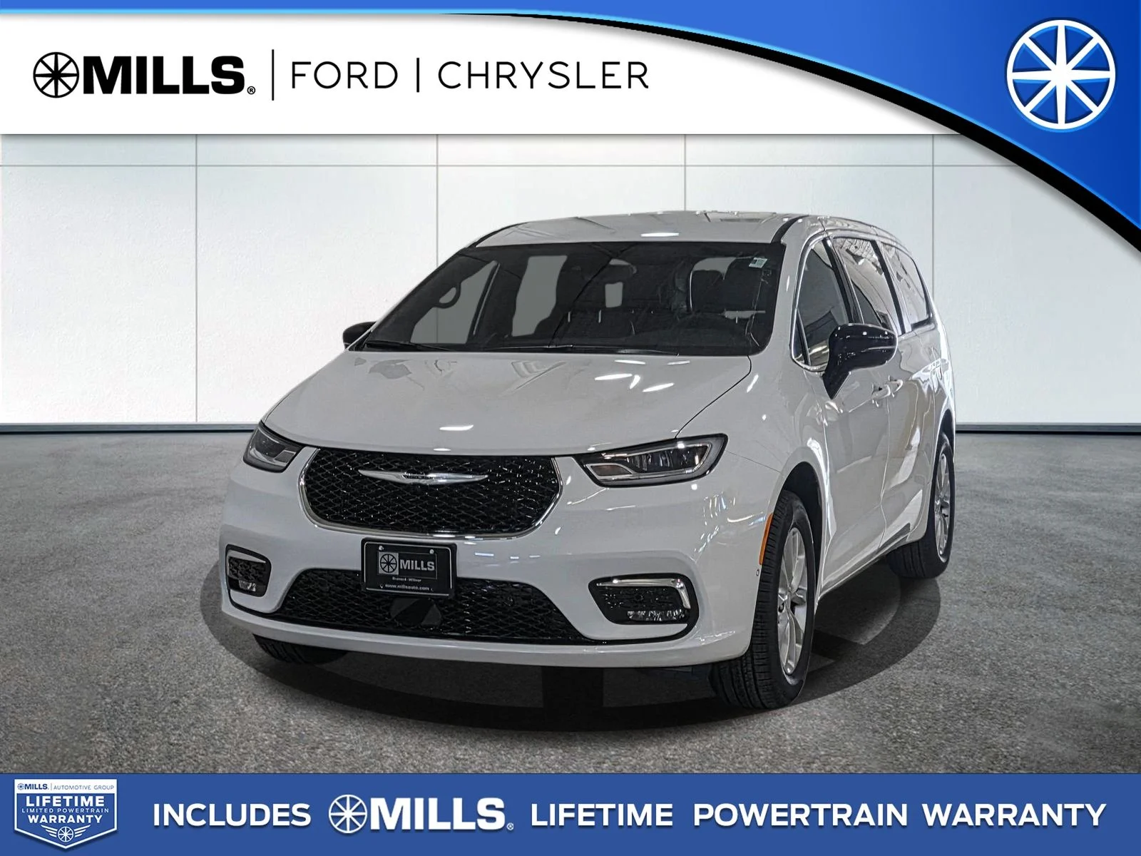 2026 Chrysler Pacifica Select AWD's photo