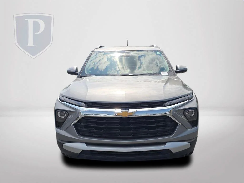 Used 2025 Gray Chevrolet LT image 12