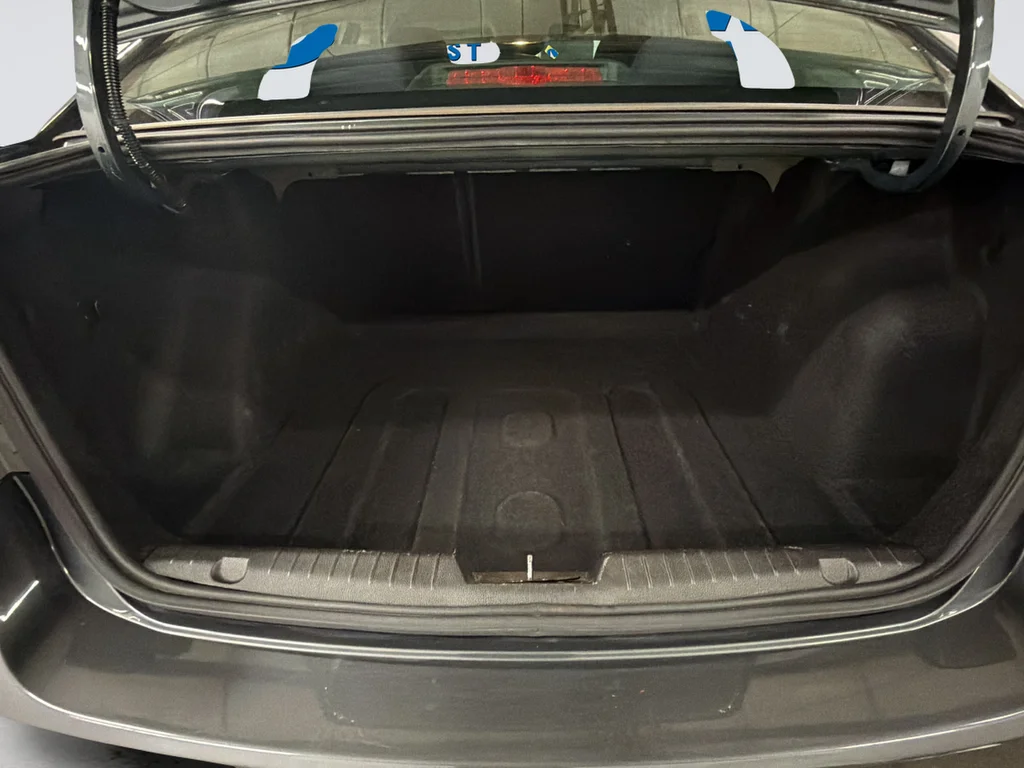 Used 2013 Gray Chevrolet LS image 28