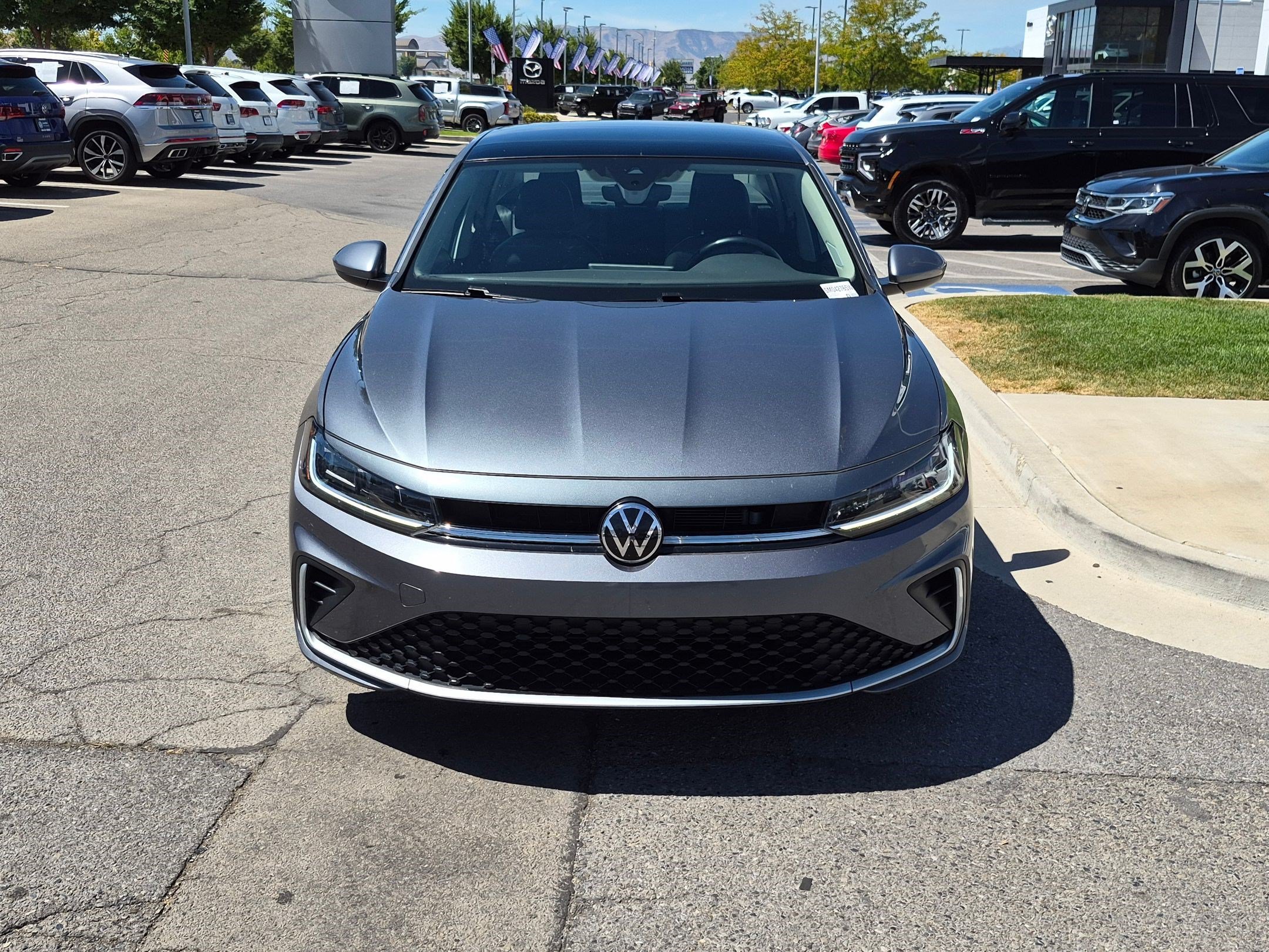 Certified Used 2025 Platinum Gray Metallic Volkswagen SE image 10