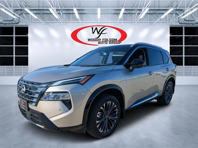 Used 2025 Gold Nissan Platinum image 7