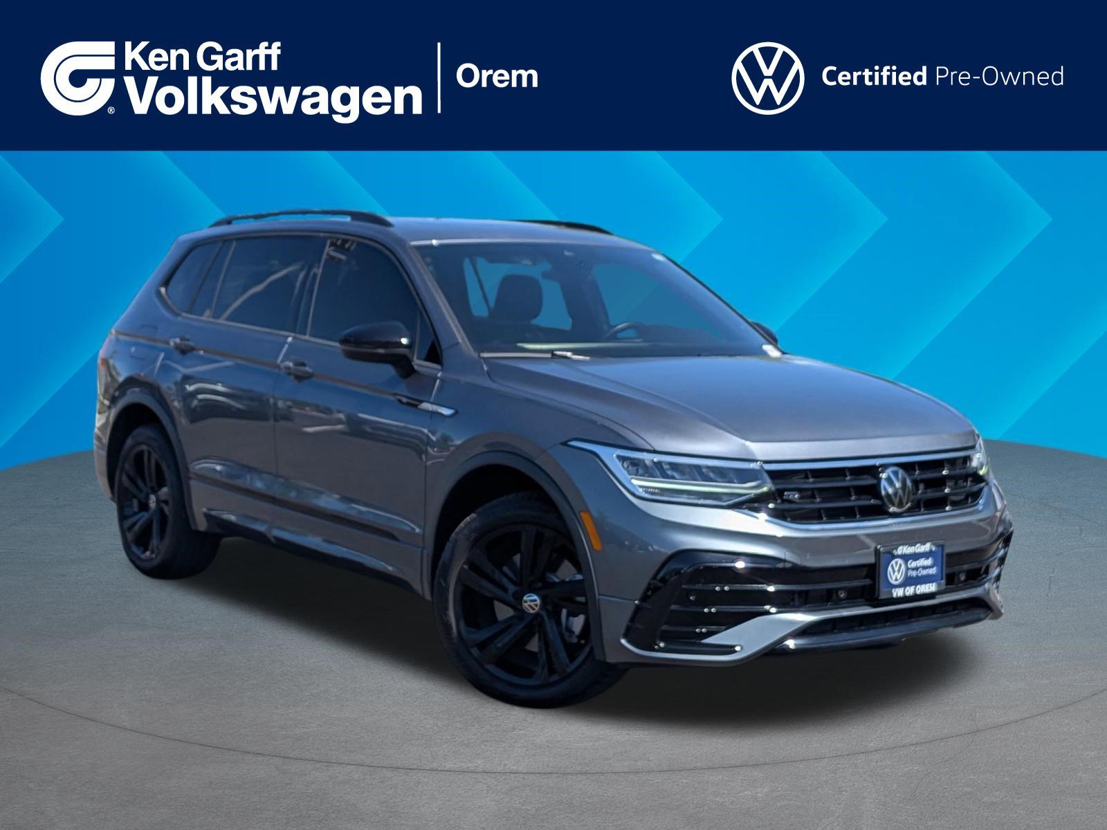 2024 Volkswagen Tiguan 2.0T SE R-Line Black 4Motion's photo