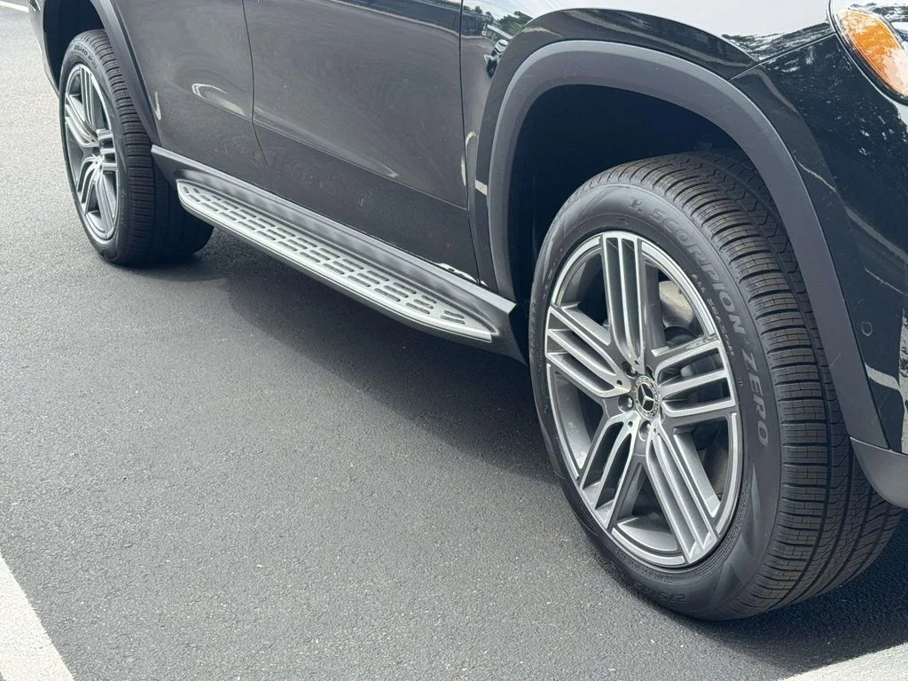 New 2026 Black Mercedes-Benz GLS 450 image 13