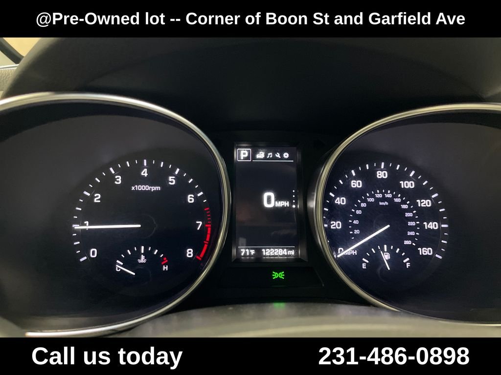 Used 2018 Silver Hyundai 2.0T image 23
