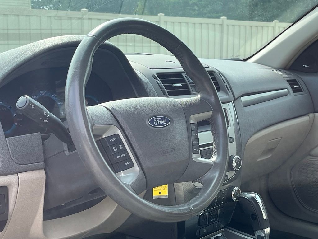 Used 2012 Red Ford SEL image 19