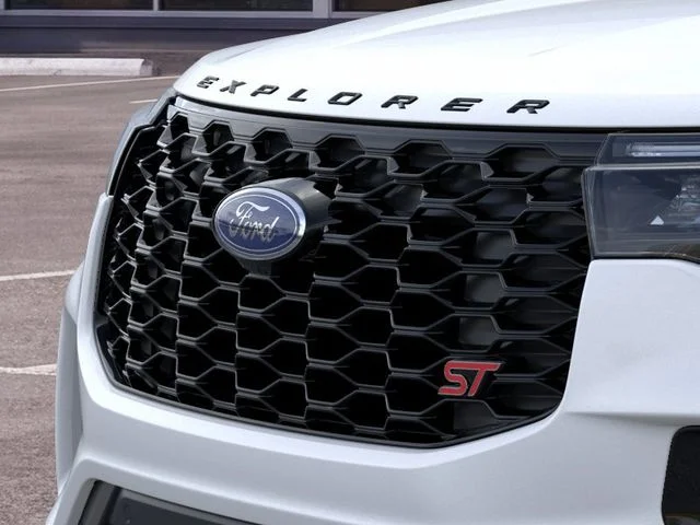 New 2026 Star White Metallic Tri-Coat Ford ST image 48
