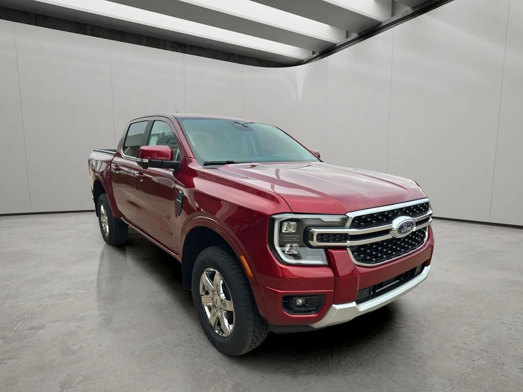 New 2025 Ruby Red Metallic Tinted Clearcoat Ford LARIAT® image 7