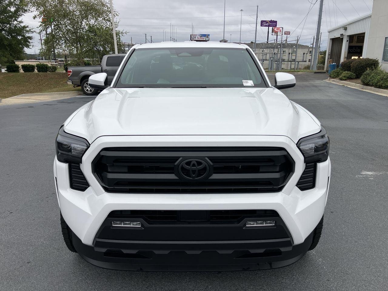 Used 2025 Ice Cap Toyota SR5 Double Cab image 8