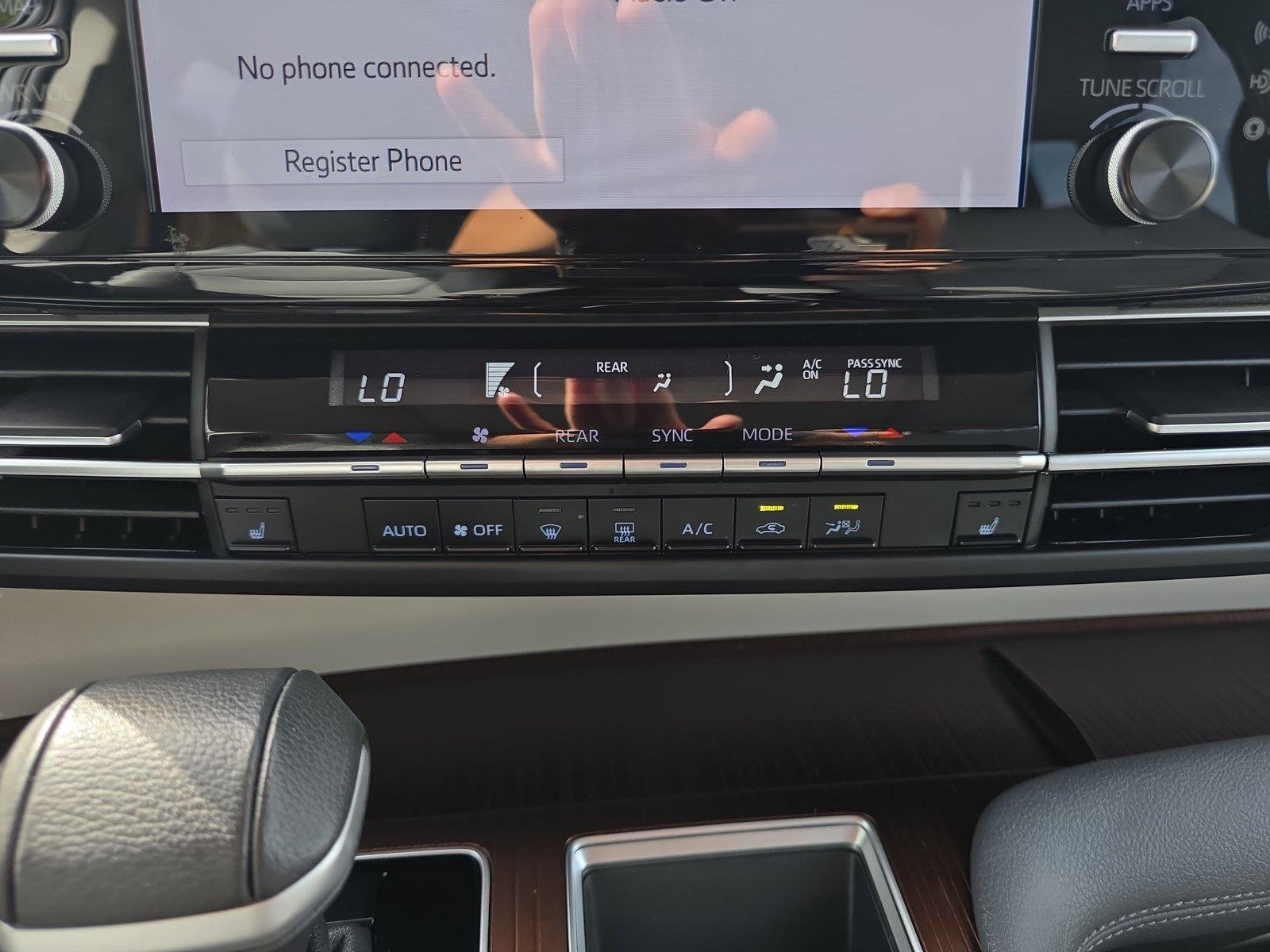 Used 2024 Predawn Gray Mica Toyota XLE image 17