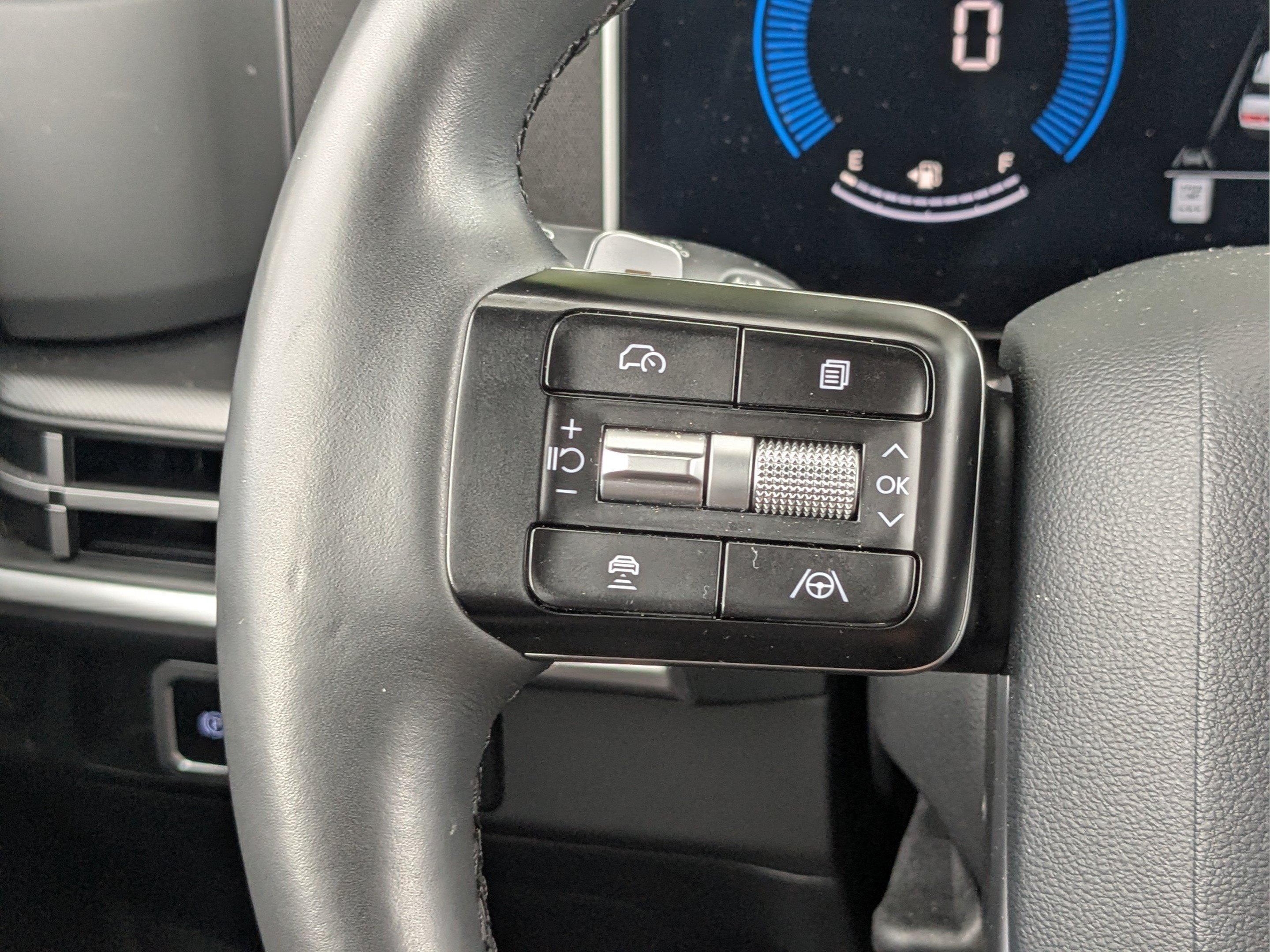 2024 Hyundai Santa Fe SE - Photo 25