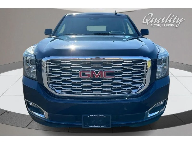 Used 2019 Dark Sapphire Blue Metallic GMC Denali image 10
