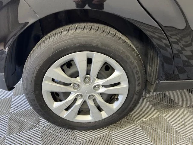 Used 2024 Black Kia LX image 37
