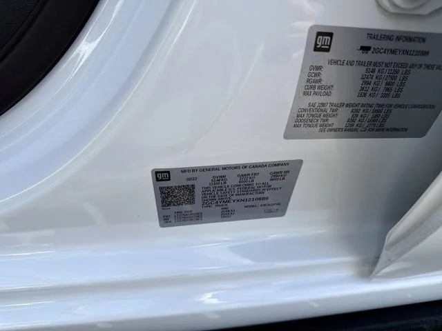 Used 2022 Summit White Chevrolet Custom image 32