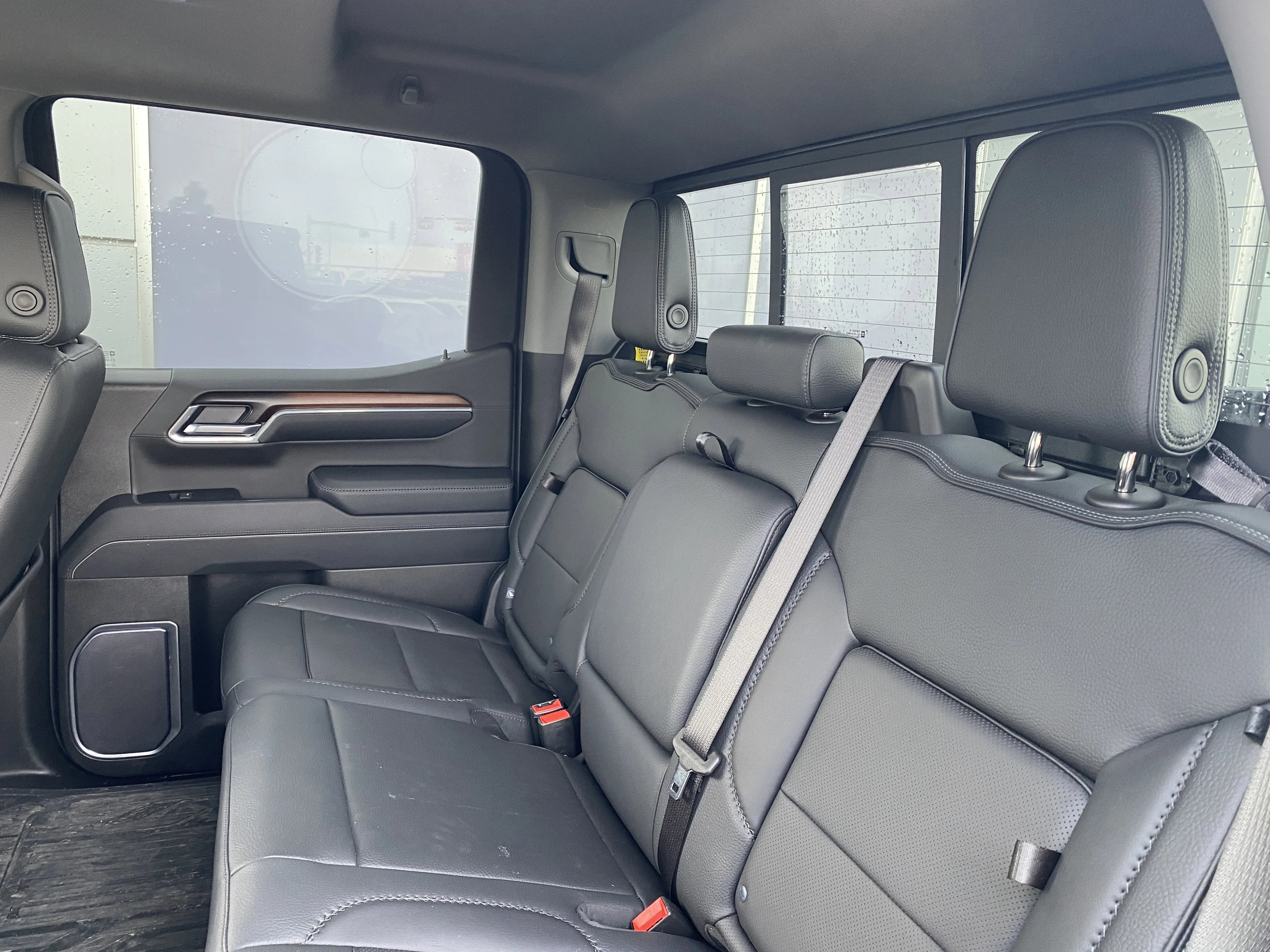 Certified Used 2025 Black GMC Crew Cab Denali * 6.2L V8 *360 CAMERA * HEAD UP DISPLAY * image 21