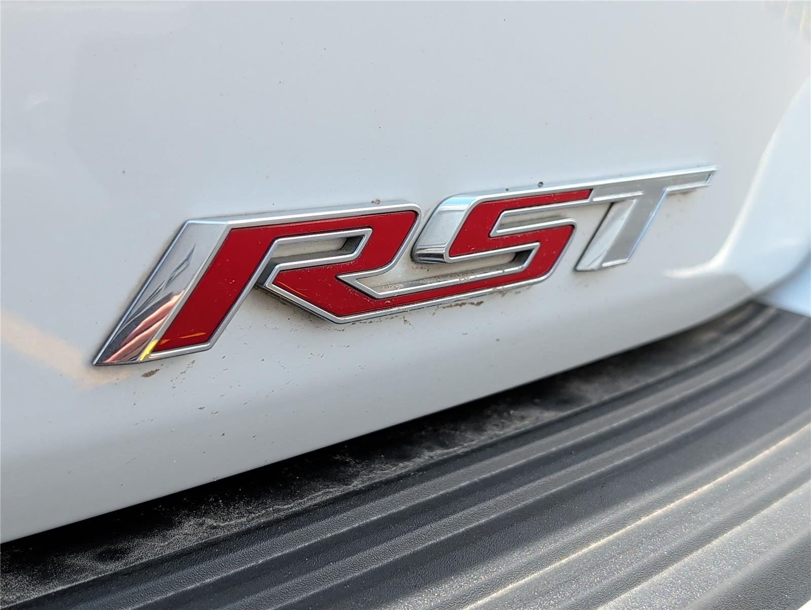 Used 2023 Summit White Chevrolet RST image 36
