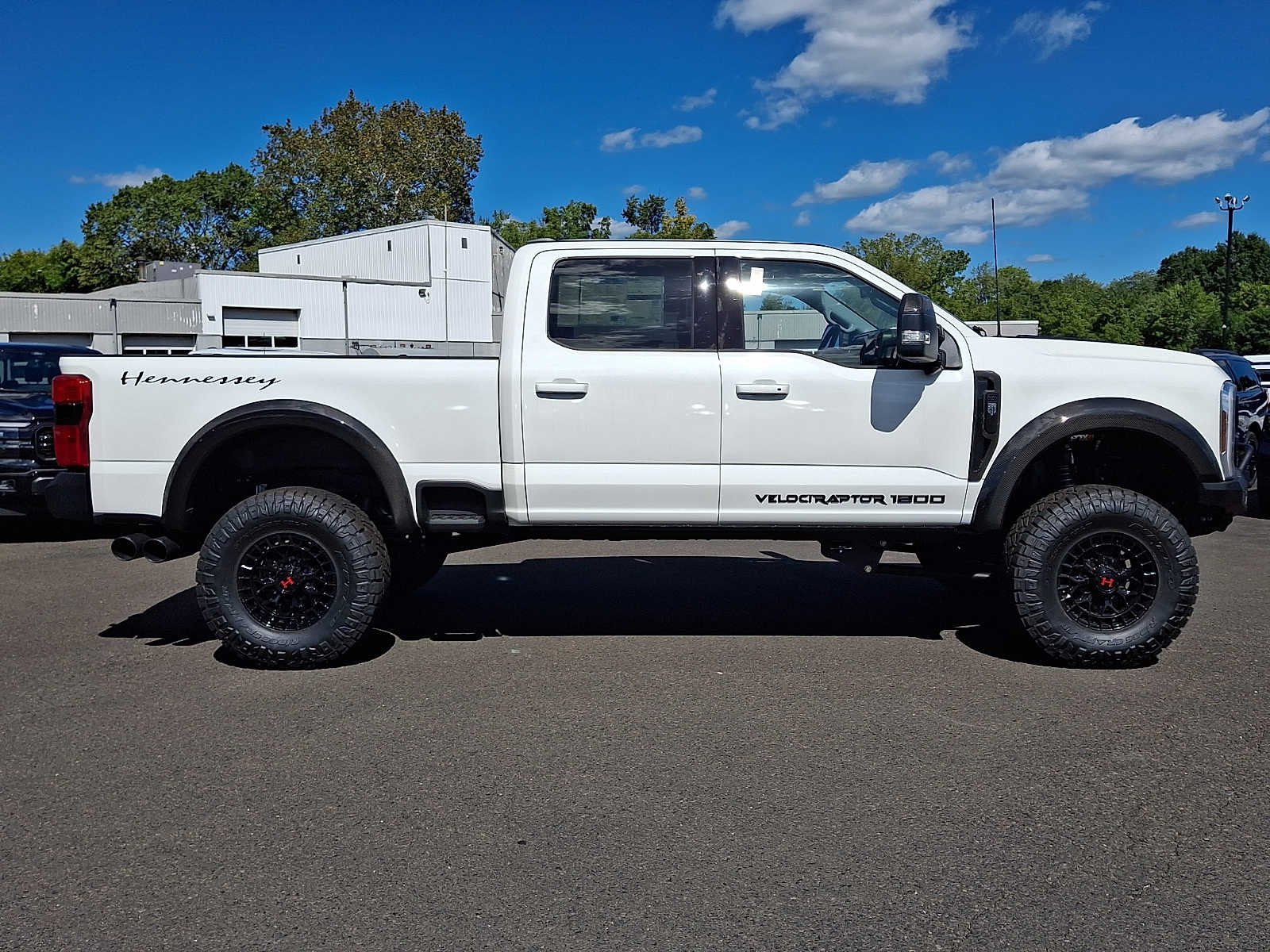New 2026 Star White Metallic Tri-Coat Ford F-250® Lariat® image 7