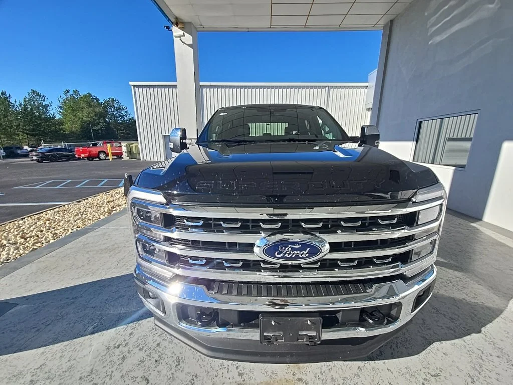 Used 2026 Agate Black Metallic Ford XL image 5
