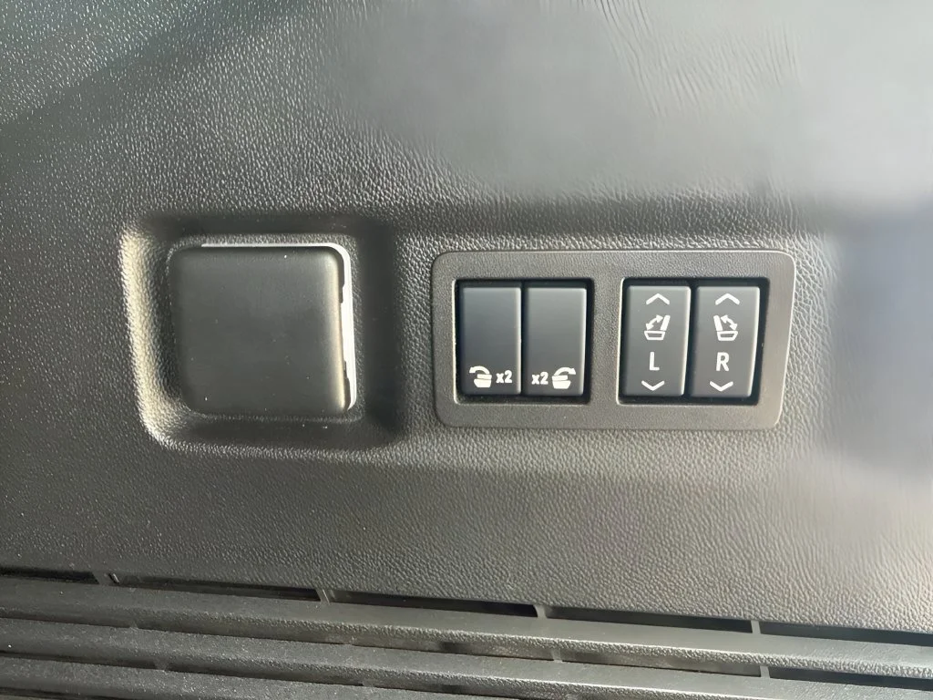 Used 2024 Summit White GMC Denali image 36