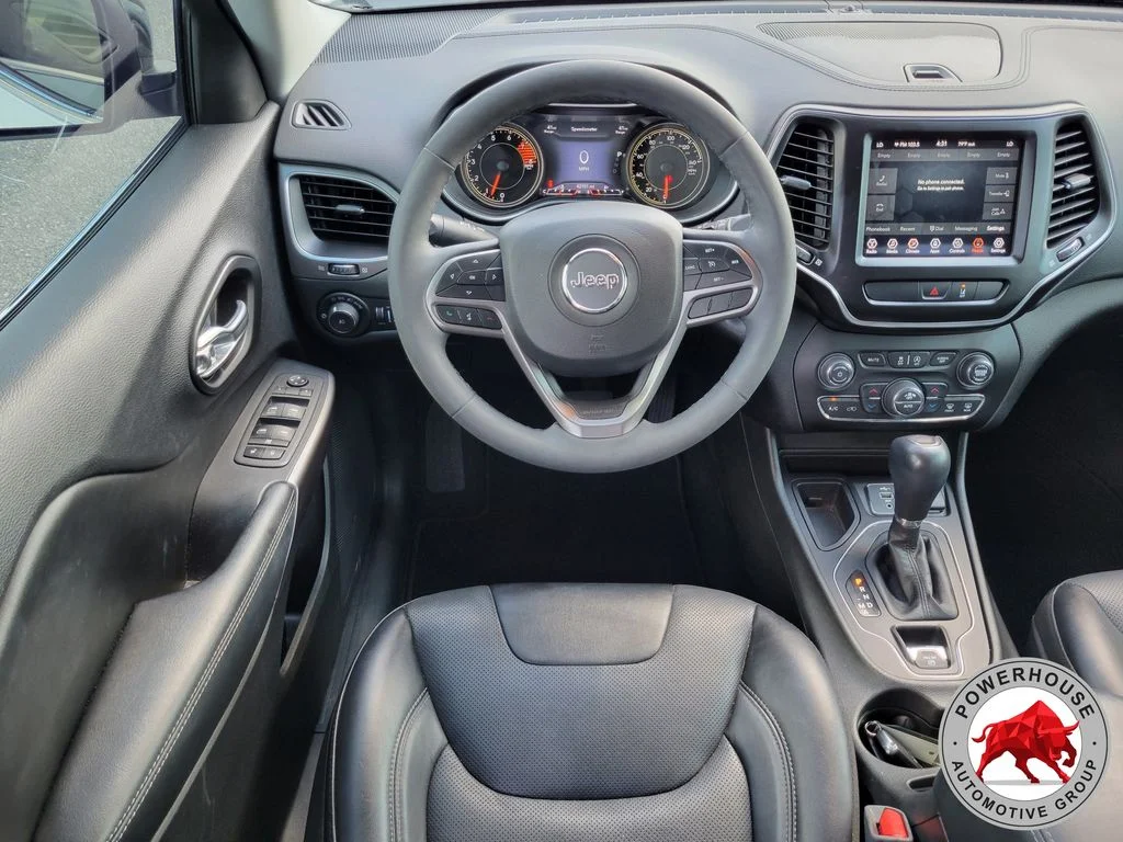 Used 2022 White Jeep Latitude Lux image 20