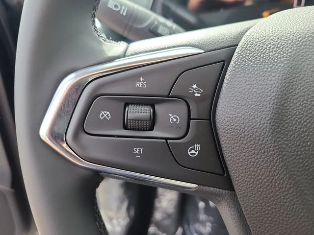 New 2026 Mosaic Black Metallic Chevrolet LT image 29