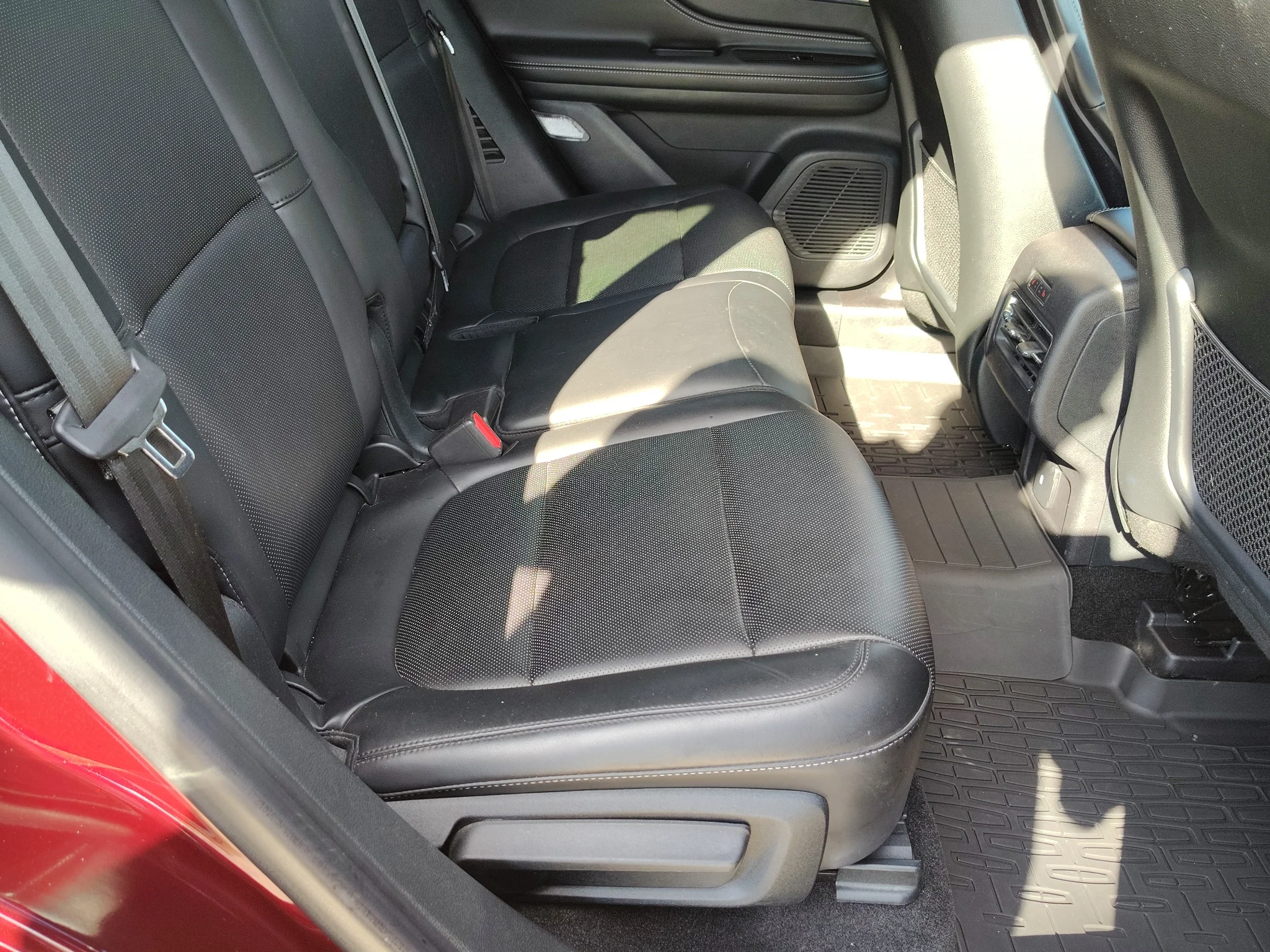 Used 2020 Burgundy Velvet Lincoln  image 14