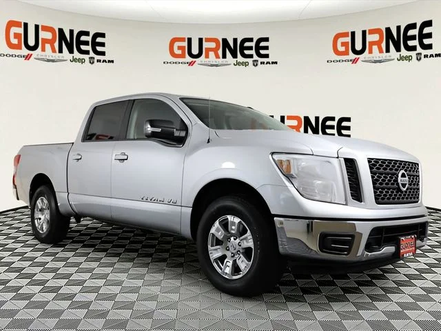 Used 2019 Silver Nissan SV image 2