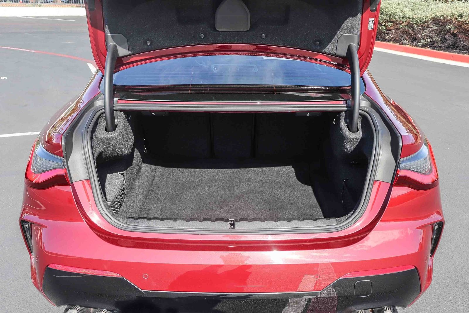 Used 2022 Aventurin Red Metallic BMW M440i xDrive image 29