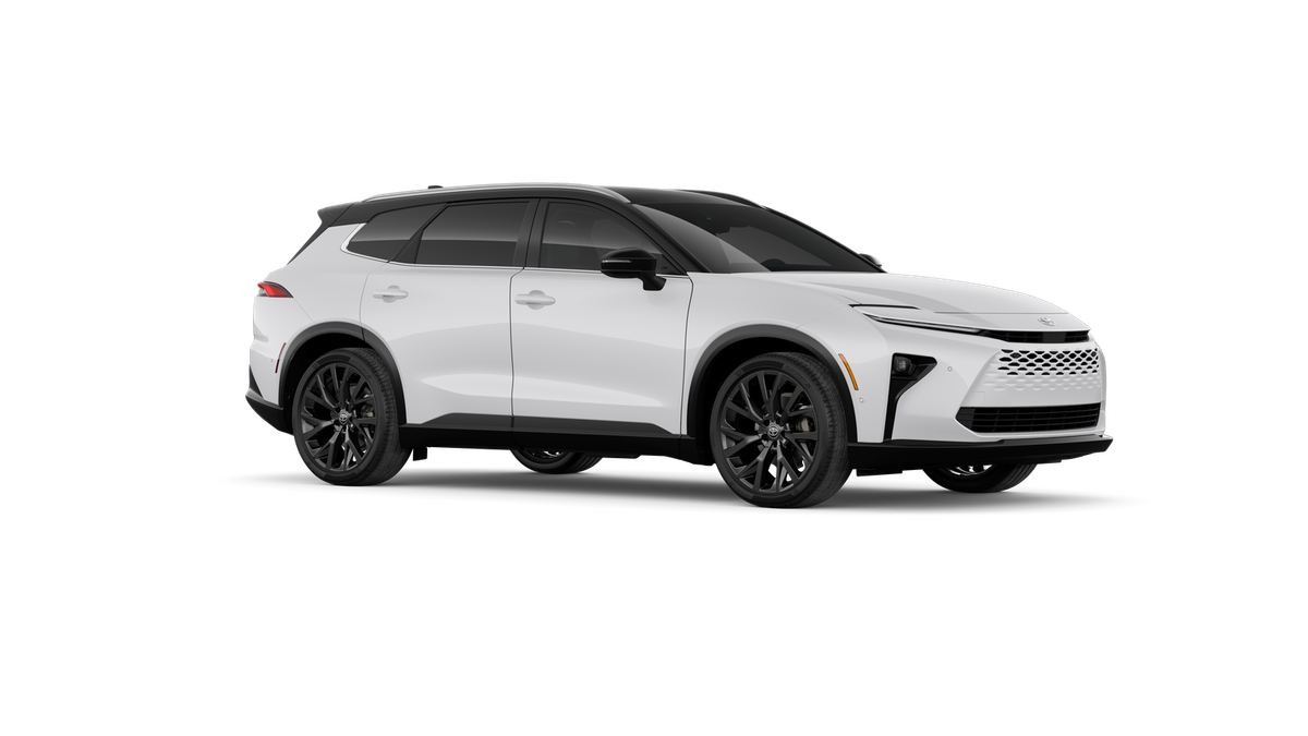 New 2026 Oxygen White with Black roof Toyota Limited image 14
