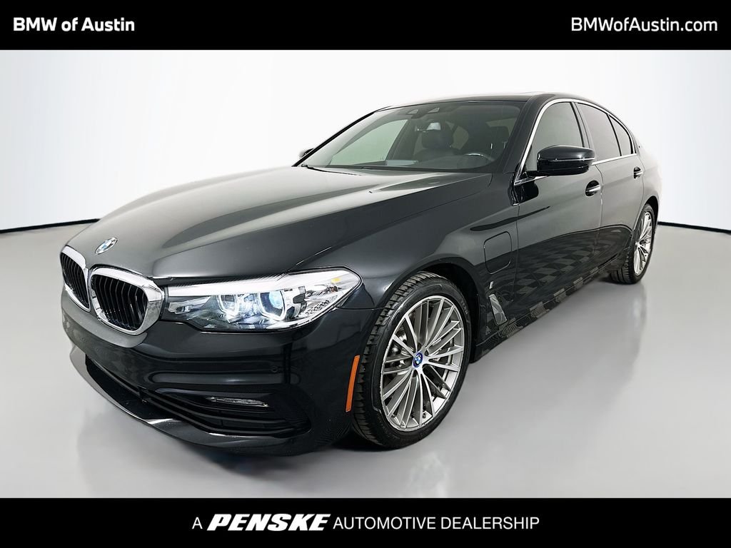 2018 BMW 5 Series 530e iPerformance Sedan's photo
