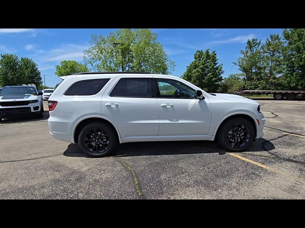 New 2026 White Knuckle Clear-Coat Exterior Paint Dodge GT Plus image 8