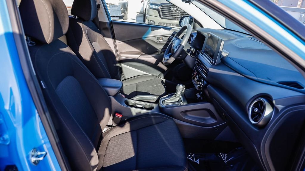 Used 2022 Black Hyundai SEL image 20