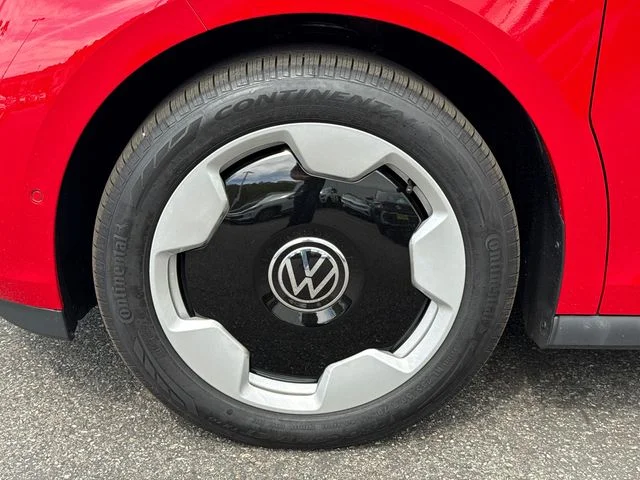 New 2025 Cherry Red W/Metro Silver Upper Volkswagen Pro S Plus image 13