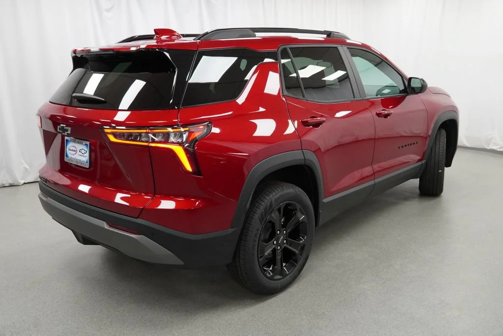 2027 Chevrolet Equinox LT - Photo 3