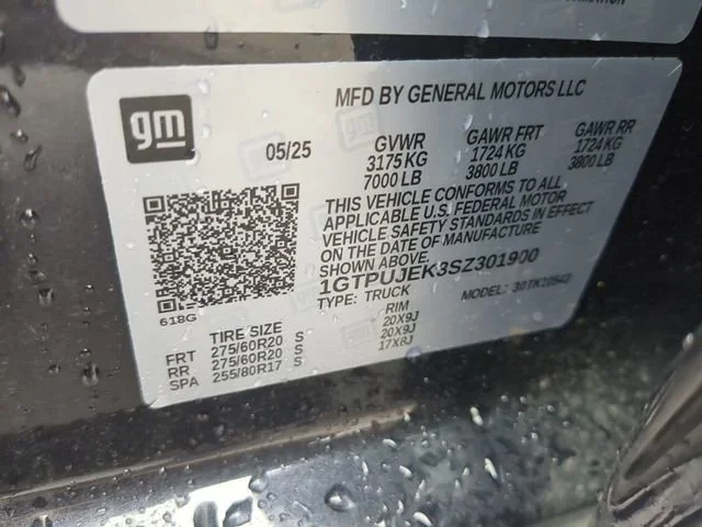 Used 2025 Titanium Rush Metallic GMC Elevation image 31