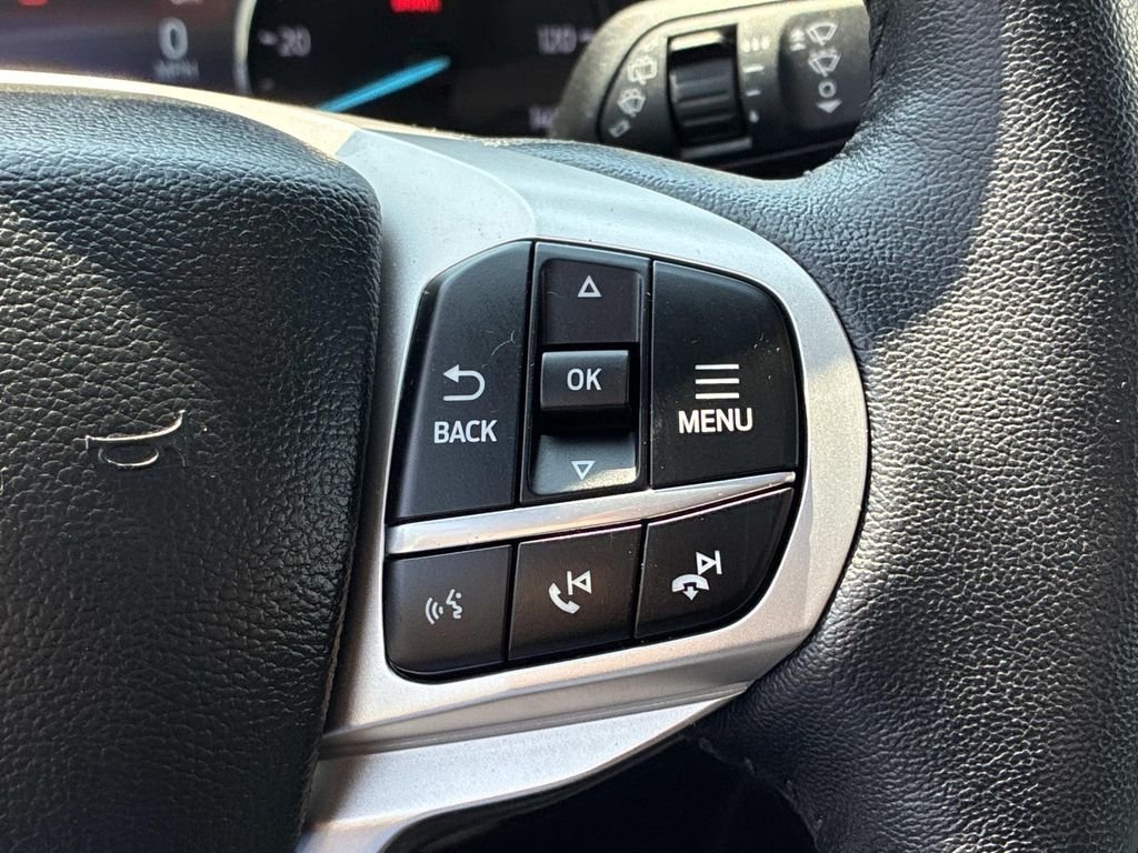 Used 2023 White Ford XLT image 27