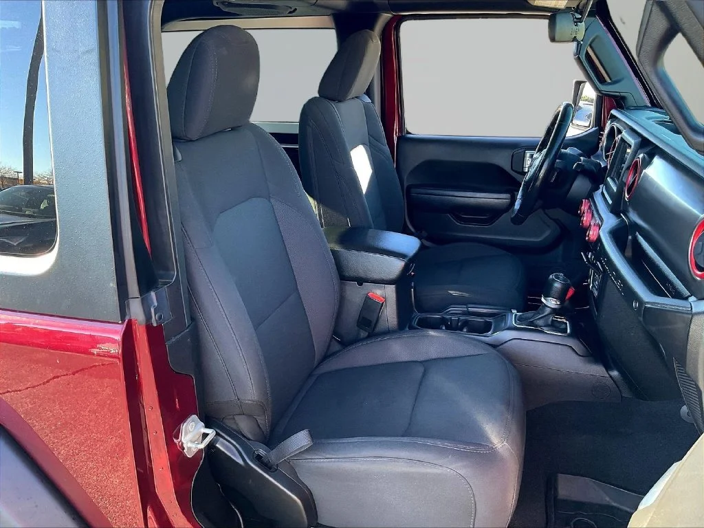Used 2022 Snazzberry Pearlcoat Jeep Sport S image 27